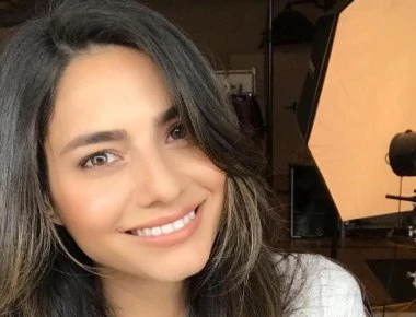 Η Ηλιάνα Παπαγεωργίου αποκαλύπτει σε ποιο σημείο έχει κάνει πλαστική επέμβαση